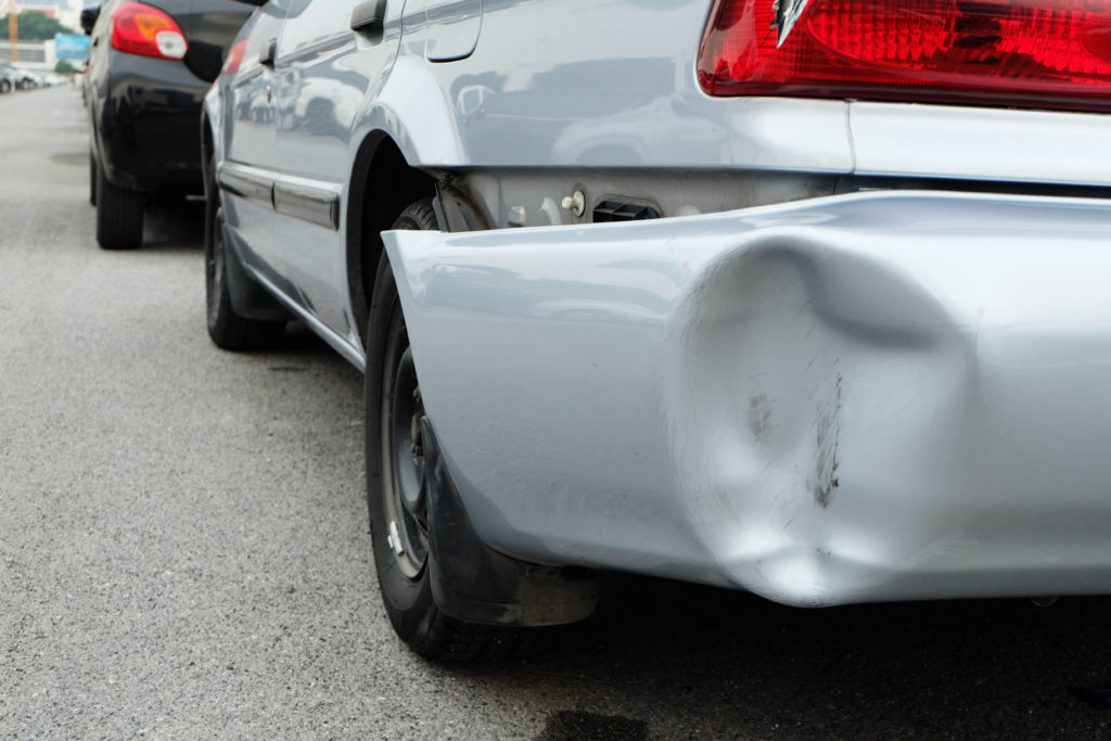 傷の種類別 車のバンパーの修理期間を解説 バンパー修理期間を短くする方法も 格安板金塗装 池内自動車