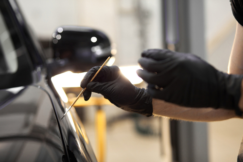 車の塗装剥がれは自分で補修できる 補修方法や料金などを解説 格安板金塗装 池内自動車