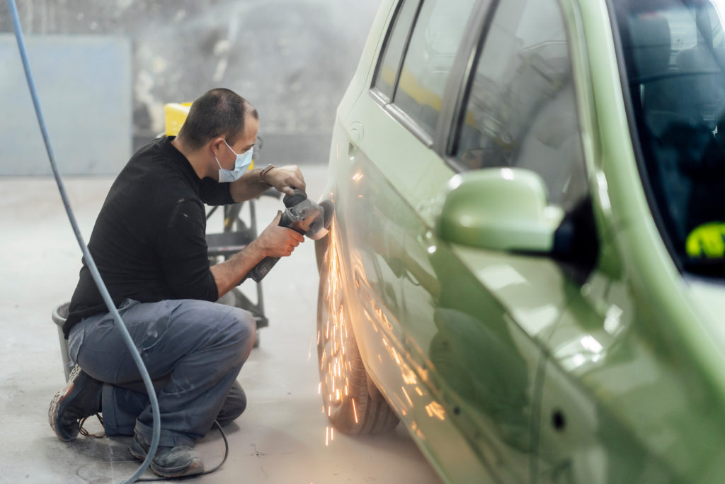 板金修理とは 傷の種類ごとの費用相場と修理期間など徹底解説 格安板金塗装 池内自動車