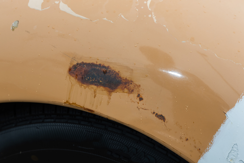 車の傷を放置するとサビになる 錆止め方法や修理代について 格安板金塗装 池内自動車