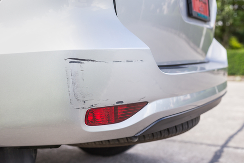 車のガリ傷を放置してはいけない 自分で修理する方法とは 格安板金塗装 池内自動車