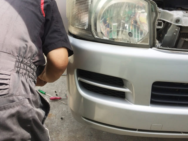 北海道の車傷修理はどこが安い？雪道での傷原因と3,300円〜の板金修理店を紹介