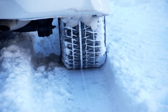 融雪剤で車が錆びる！原因と対策、正しい洗車方法をプロが解説