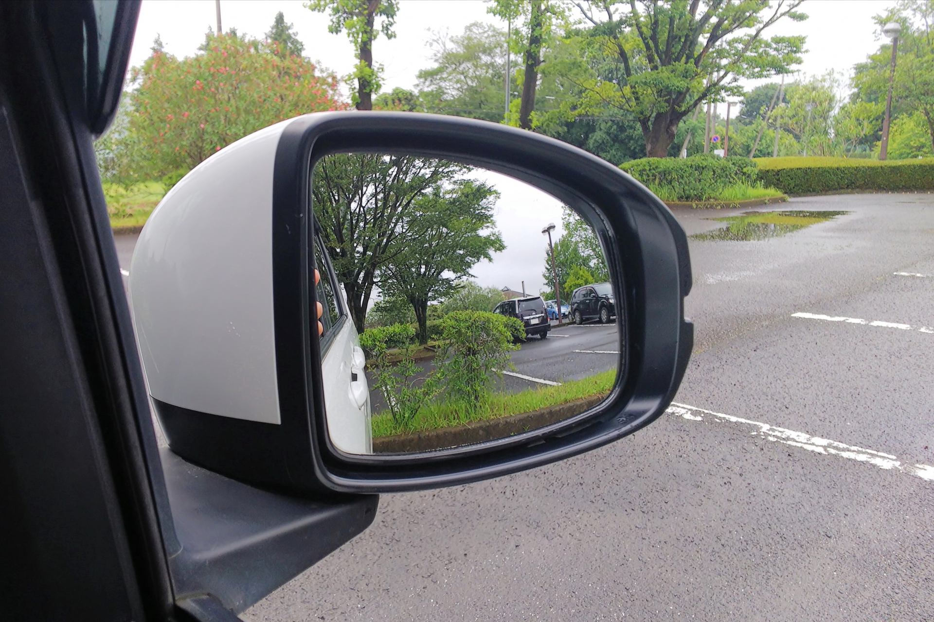 【サイドミラー修理】カバーだけ直せる？ディーラーで「丸ごと交換」と言われた高額見積もりを、1/5の費用に抑える裏ワザ