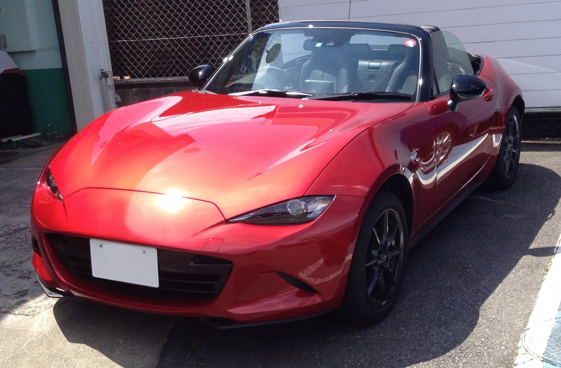 【マツダ ソウルレッド】修理代が高い本当の理由とは？板金塗装のプロが教える安く綺麗に直す裏ワザ