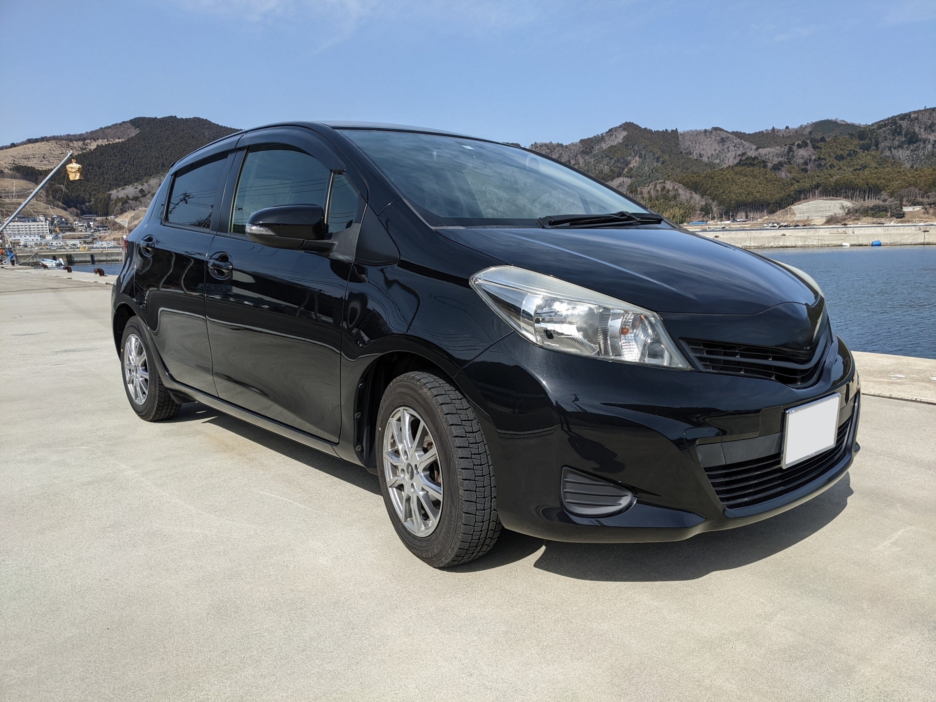 ヤリス/ヤリスクロスのバンパー修理費用はいくら?2車種の違いと安く抑えるコツ