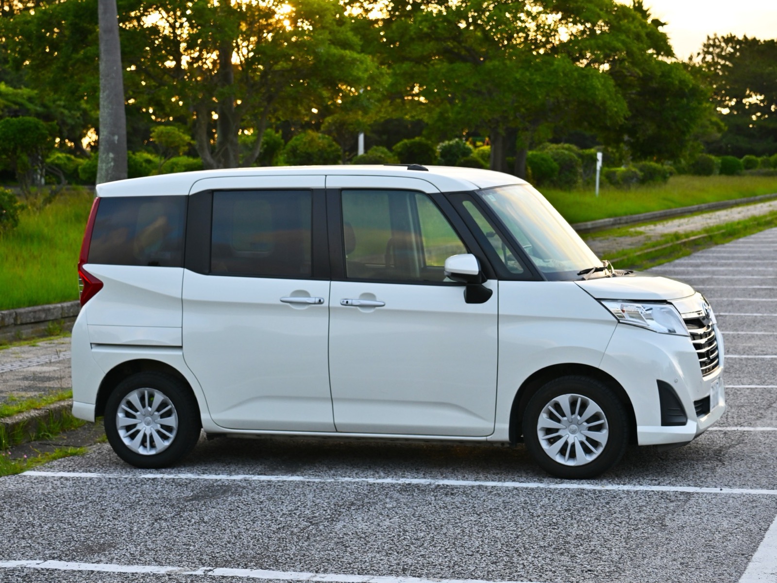 トヨタ ルーミーのバンパー修理・交換費用はいくら？擦りやすい場所と安く直す手順