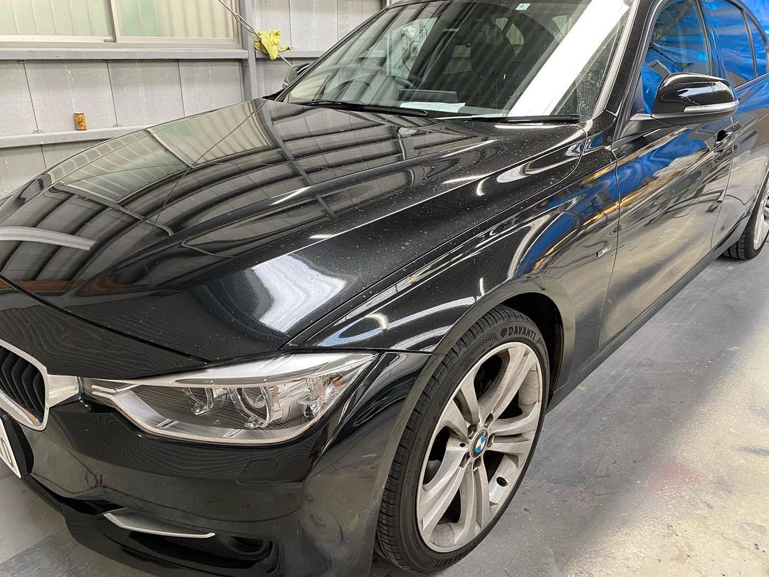 BMW 3シリーズ（F30） クォーターパネル＆リアバンパー修理