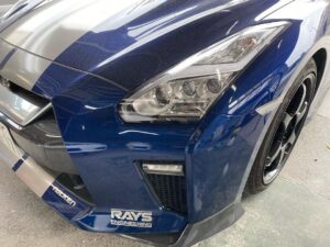 日産 GT-R フェンダーへこみ修理①