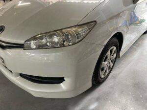 トヨタ ウィッシュ（WISH） バンパーへこみ修理①