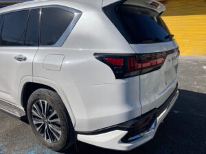 レクサス LX 左クォーター・左リヤバンパーの修理事例 | 車の修理 