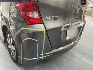 ホンダ フリード 左リアバンパーの修理事例①