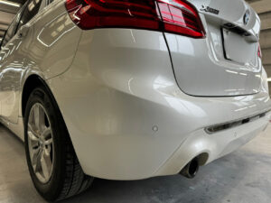 BMW 218i 左リアバンパーの修理事例③