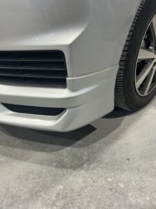 トヨタ スペイド 左フロントバンパーの修理事例⑥