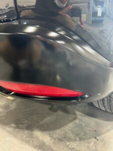 ホンダ ヴェゼル 右リアバンパーの修理事例⑤