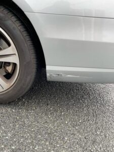 メルセデスベンツ Eクラス 左リアバンパーの修理事例①