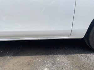 日産 キャラバン 左ロッカーパネルの修理事例②