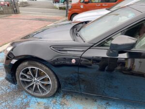 トヨタ 86 左フロントバンパー、左フェンダー、左フロントドアの修理事例②