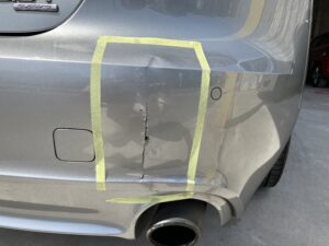 アウディ A7 リアバンパーの修理事例1