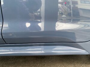 トヨタ カローラ 左リアドアの修理事例2