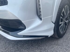 トヨタ ヤリスクロス 左フロントバンパーの修理事例2