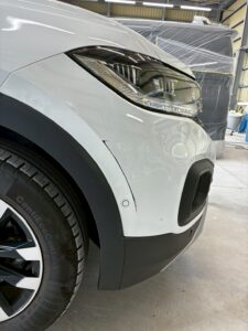 フォルクスワーゲン Ｔクロス 右フロントバンパーの修理事例1