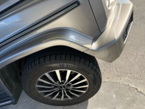 メルセデス・ベンツ Gクラス 左クォーターガーニッシュ前の修理事例4