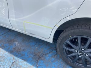 スズキ ワゴンR 左ロッカーパネル、左クォーターパネルの修理事例1