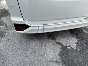 トヨタ ノア 左リアバンパーの修理事例1