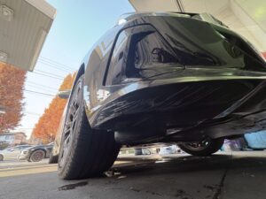 BMW 1シリーズ 右フロントバンパーの修理事例1