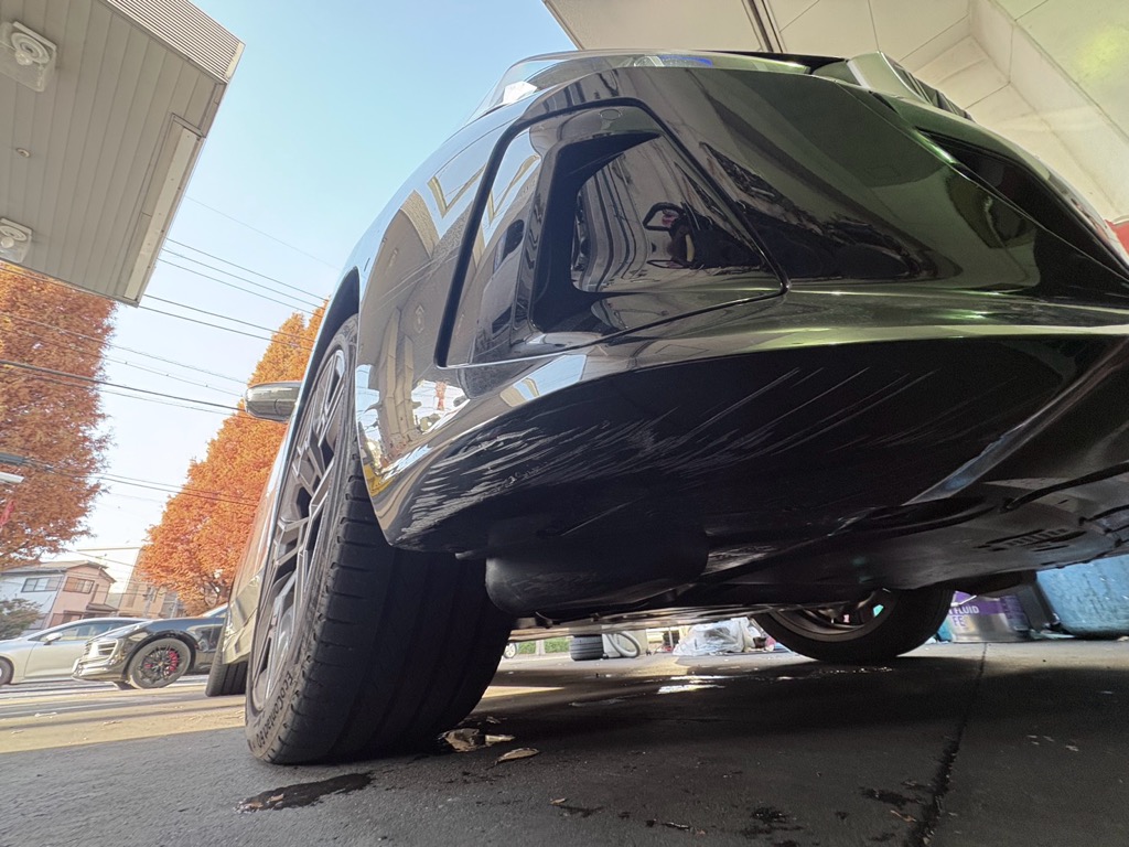 BMW 1シリーズ 右フロントバンパーの修理事例