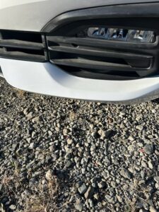 BMW 3シリーズ 左フロントバンパーの修理事例4