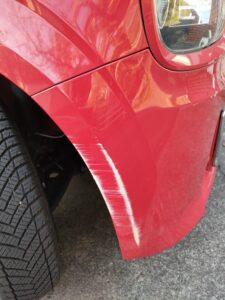 スズキ アルト 右フロントバンパーの修理事例2