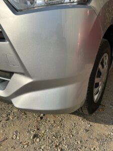 ダイハツ ミライース 左フロントバンパーの修理事例3