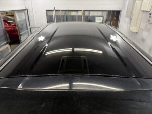 トヨタ エスティマのルーフの修理事例2