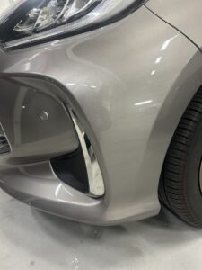 トヨタ ヤリス 左フロントバンパーの修理事例2