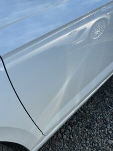 フォルクスワーゲン ポロ 左フロントドアパネルの修理事例6