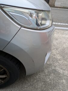 ホンダ フィット 右フロントバンパーの修理事例2
