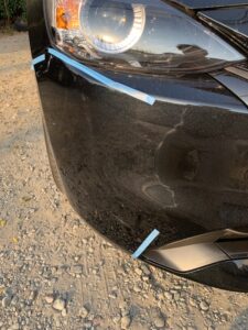 マツダ マツダ3 右フロントバンパーの修理事例1