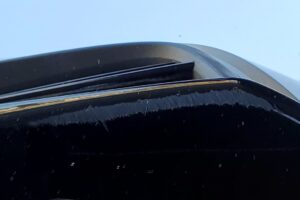 【前橋店】ホンダ インサイトの右フロントバンパースポイラーの修理事例1