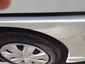 【幕張店】スズキ ソリオの左リアドア、左クォーターパネルの修理事例1