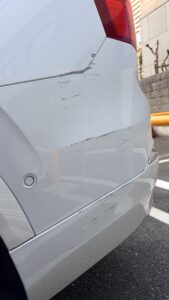 【摂津店】ボルボ XC90の左フロントバンパー、左リアクォーター、左リアフェンダーの修理事例3