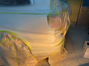 【摂津店】ボルボ XC90の左フロントバンパー、左リアクォーター、左リアフェンダーの修理事例7