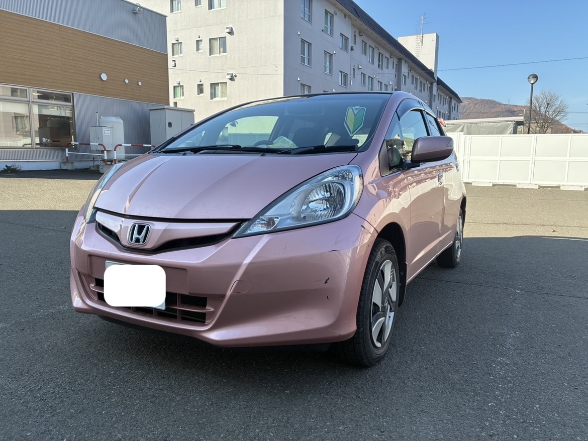 【札幌西野店】ホンダ フィットの左フロントバンパーの修理事例