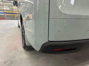 【松戸店】ホンダ ステップワゴンの左リアバンパー、左リアバンパーガーニッシュの修理事例2