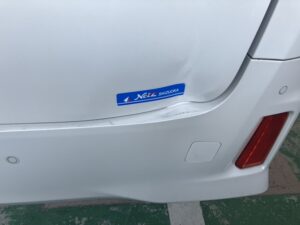 【浜松店】トヨタ ヴェルファイアのバックドアの修理事例3