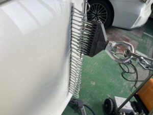 【浜松店】トヨタ ヴェルファイアのバックドアの修理事例6