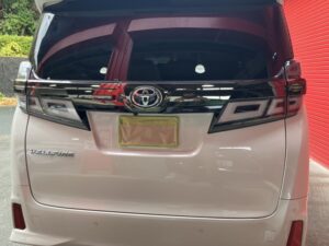 【浜松店】トヨタ ヴェルファイアのバックドアの修理事例8