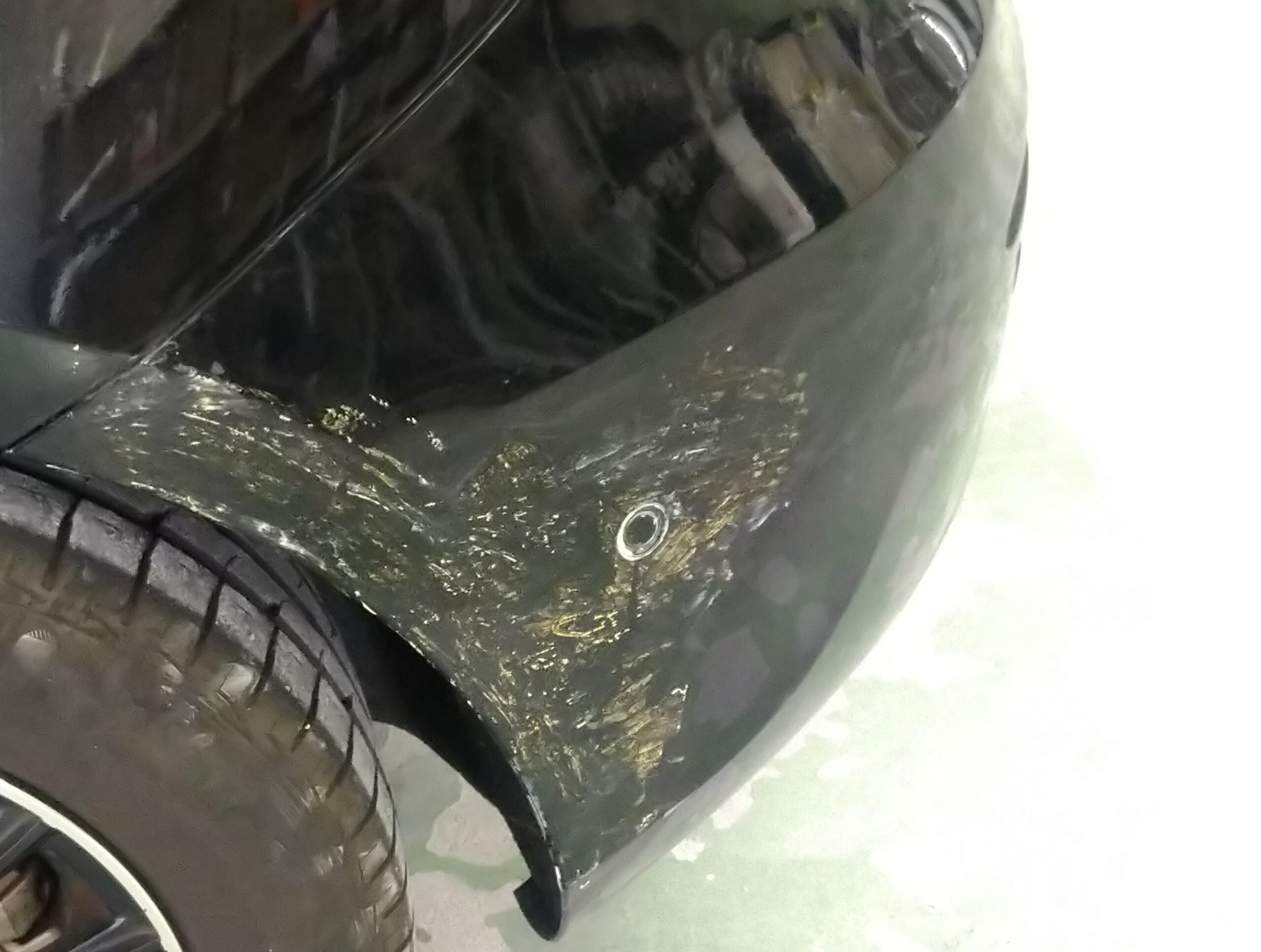 【高崎店】メルセデス・ベンツ Aクラスの左リヤバンパーの修理事例