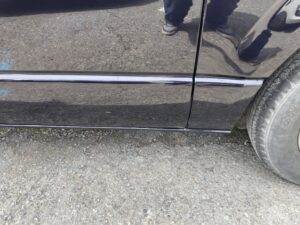 【川越店】トヨタ ハイエース 左スライドドア、左クオーターの修理事例2